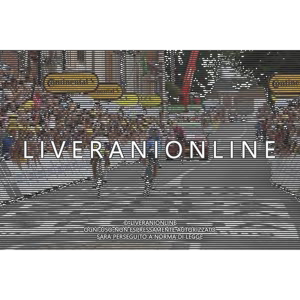 06-07-2022 Tour De France; Tappa 05 Lille - Arenberg; 2022, Israel - Premier Tech; 2022, Intermarche - Wanty Gobert; Clarke, Simon; Van Der Hoorn, Taco; Arenberg; ©SIROTTI/ AGENZIA ALDO LIVERANI SAS