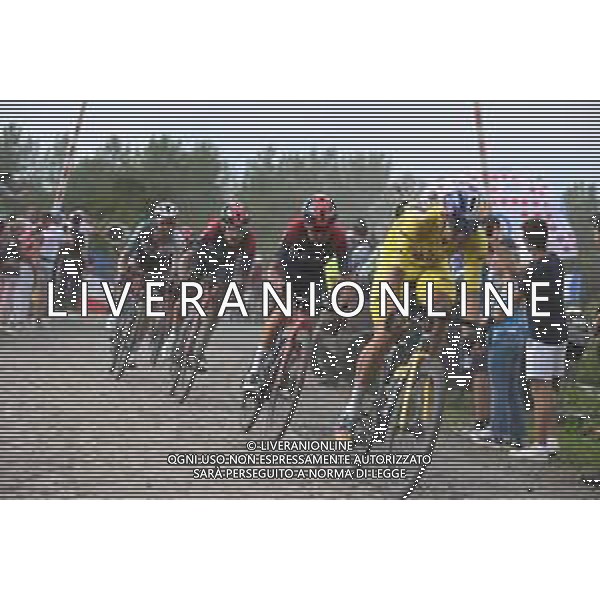 06-07-2022 Tour De France; Tappa 05 Lille - Arenberg; 2022, Jumbo - Visma; 2022, Ineos - Grenadiers; Van Aert, Wout; Pidcock, Thomas; Geraint, Thomas; Pont Gibus; ©SIROTTI/ AGENZIA ALDO LIVERANI SAS