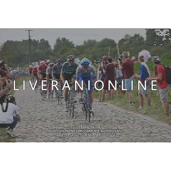 06-07-2022 Tour De France; Tappa 05 Lille - Arenberg; 2022, Bikeexchange - Jayco; 2022, Beb Hotels - Pb Ktm; Pont Gibus; ©SIROTTI/ AGENZIA ALDO LIVERANI SAS