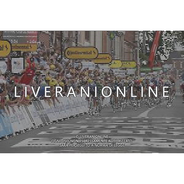 06-07-2022 Tour De France; Tappa 05 Lille - Arenberg; 2022, Alpecin - Deceuninck; 2022, Quick Step - Alpha Vinyl; Philipsen, Jasper; Jakobsen, Fabio; Mozzato, Luca; Arenberg; ©SIROTTI/ AGENZIA ALDO LIVERANI SAS