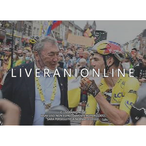 07-07-2022 Tour De France; Tappa 06 Binche - Longwy; 2022, Jumbo - Visma; Van Aert, Wout; Merckx, Eddy; Binche; ©SIROTTI/AGENZIA ALDO LIVERANI SAS