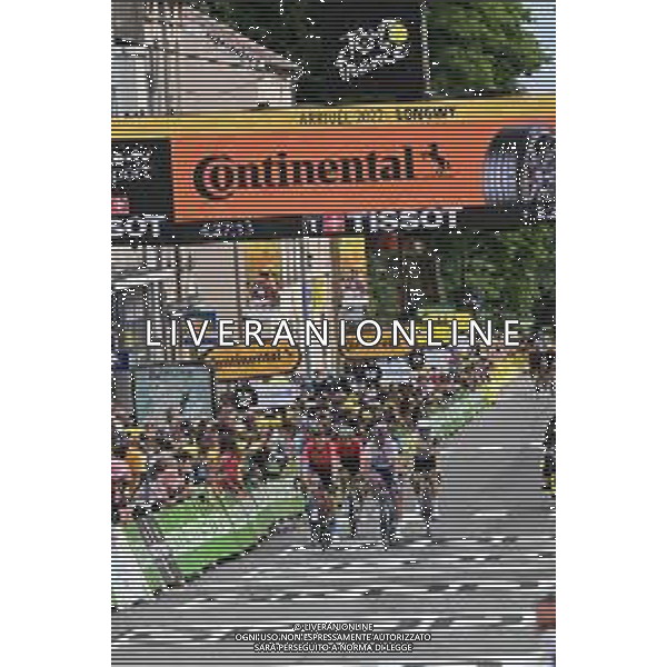 07-07-2022 Tour De France; Tappa 06 Binche - Longwy; 2022, Totalenergie; 2022, Bahrain - Victorious; Sagan, Peter; Mohoric, Matej; Longwy; ©SIROTTI/AGENZIA ALDO LIVERANI SAS
