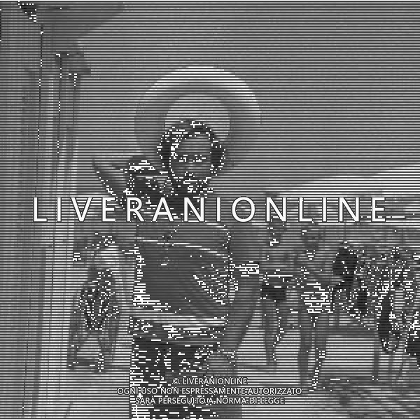 RETROSPETTIVA LUCIO DALLA CANTANTE NELLA FOTO LUCIO DALLA A PESARO NELL\'ANNO 1966 AG ALDO LIVERANI SAS