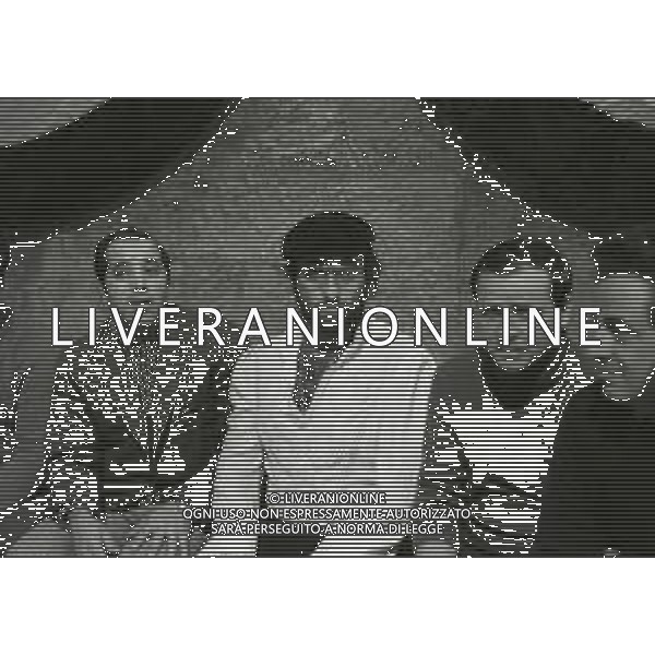 RETROSPETTIVA LUCIO DALLA CANTANTE NELLA FOTO LUCIO DALLA A MILANO NELL\'ANNO 1971  AG ALDO LIVERANI SAS 