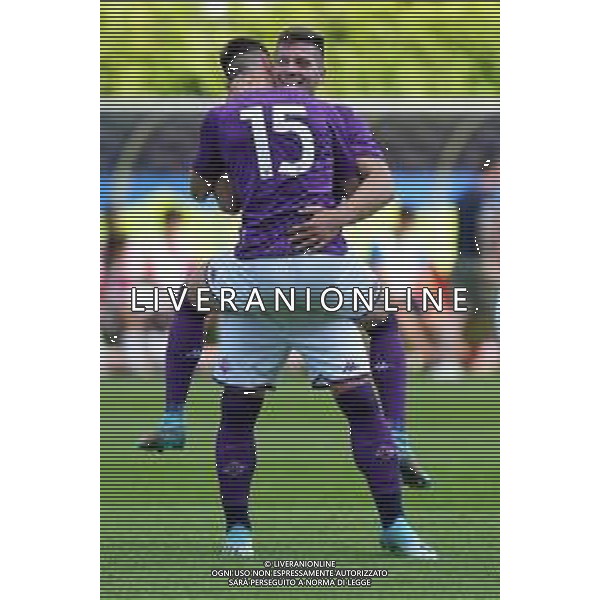 FIORENTINA - REAL VICENZA AMICHEVOLE PRECAMPIONATO A MOENA 12.07.2022 NELLA FOTO ESULTANZA dopo il gol di Luka Jovic con Aleksa Terzic ©MOSCA /AGENZIA ALDO LIVERANI SAS