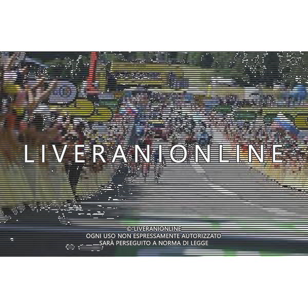 12-07-2022 Tour De France; Tappa 10 Morzine - Megeve; 2022, Ef Education - Easypost; 2022, Bikeexchange - Jayco; 2022, Bahrain - Victorious; Nielsen Magnus, Cort; Schultz, Nicholas; Sanchez Leon, Luis Gil; Megeve; ©SIROTTI/AGENZIA ALDO LIVERANI SAS