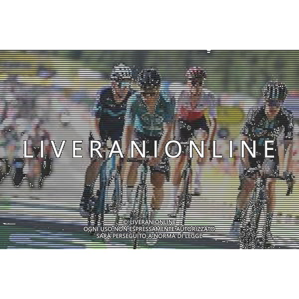 12-07-2022 Tour De France; Tappa 10 Morzine - Megeve; 2022, Dsm; 2022, Beb Hotels - Pb Ktm; Hamilton, Chris; Bonnamour, Franck; Megeve; ©SIROTTI/AGENZIA ALDO LIVERANI SAS