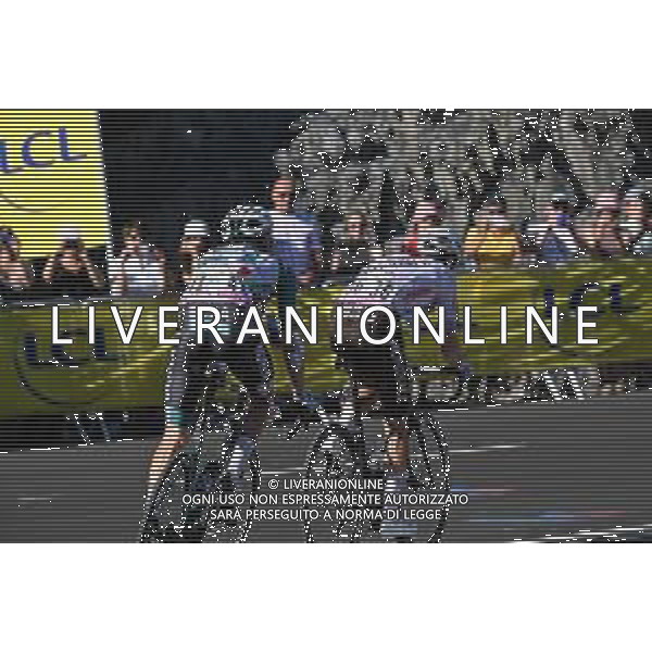 14-07-2022 Tour De France; Tappa 12 Briancon - L\'alpe D\'huez; 2022, Groupama - Fdj; 2022, Bora - Hansgrohe; Jungels, Bob; Vlasov, Aleksandr; L\'alpe D\'huez; ©SIROTTI/AGENZIA ALDO LIVERANI SAS