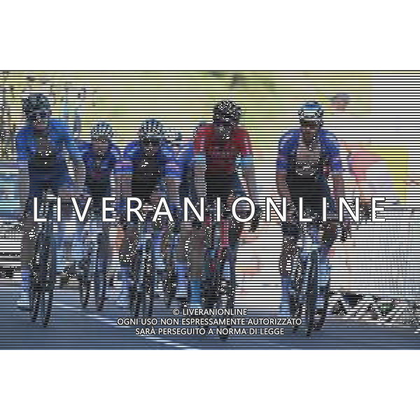 14-07-2022 Tour De France; Tappa 12 Briancon - L\'alpe D\'huez; 2022, Bahrain - Victorious; 2022, Alpecin - Deceuninck; Gradek, Kamil; Van Keirsbulck, Guillaume; L\'alpe D\'huez; ©SIROTTI/AGENZIA ALDO LIVERANI SAS