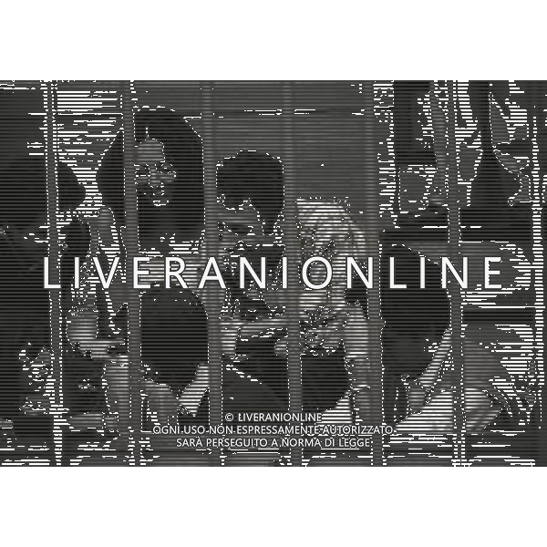RETROSPETTIVA CORRADO ALUNNI TERRORISTA E AFFILIATO ALLE BRIGATE ROSSE NELLA FOTO CORRADO ALUNNI CON MARINA ZONI NELL\'ANNO 1980 A MILANO AG ALDO LIVERANI SAS