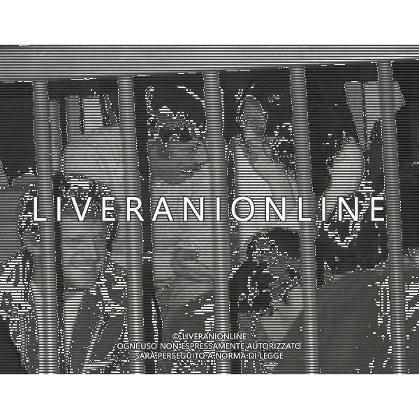 RETROSPETTIVA CORRADO ALUNNI TERRORISTA E AFFILIATO ALLE BRIGATE ROSSE NELLA FOTO CORRADO ALUNNI CON MARINA ZONI NELL\'ANNO 1982 AG ALDO LIVERANI SAS 