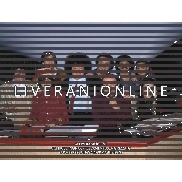 RETROSPETTIVA ENRICO BERUSCHI COMICO NELLA FOTO NEL PROGRAMMA TELEVISIVO \'TUTTO COMPRESO\' NEL 1981 CON , EZIO GREGGIO, I FATEBENEFRATELLI, duo formato dai fratelli Edo (Edoardo) e Gigi (Luigi) Imperatrice, GIORGIO ARIANI E GIGI E ANDREA (Duo comico formato da Gigi Sammarchi ed Andrea Roncato) ©Archivio Giovanni Liverani/AGENZIA ALDO LIVERANI SAS