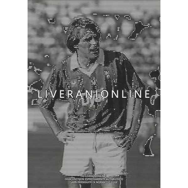 RETROSPETTIVA ANDREA AGOSTINELLI CALCIATORE NELLA FOTO ANDREA AGOSTINELLI CON LA MAGLIA DELL\'AVELLINO CALCIO AG ALDO LIVERANI SAS