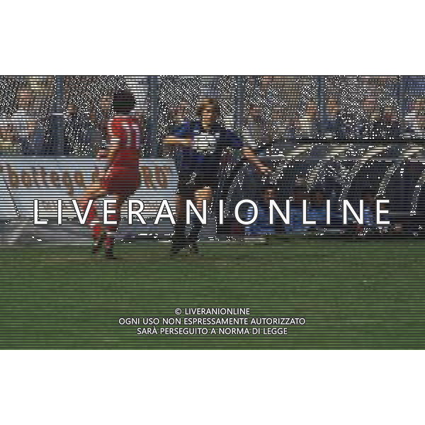 RETROSPETTIVA ANDREA AGOSTINELLI CALCIATORE NELLA FOTO ANDREA AGOSTINELLI CON LA MAGLIA DELL\'ATALANTA CALCIO AG ALDO LIVERANI SAS