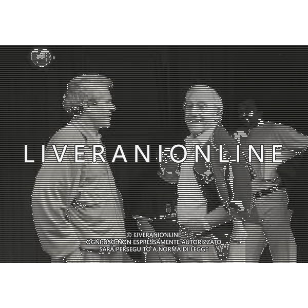 RETROSPETTIVA DOMENICO LUZZARA PRESIDENTE CREMONESE CALCIO NELLA FOTO DOMENICO LUZZARA PRESIDENTE CREMONESE NELL\'ANNO 1989-1990 CON L\'ALLENATORE GUSTAVO GIAGNONI AG ALDO LIVERANI SAS 