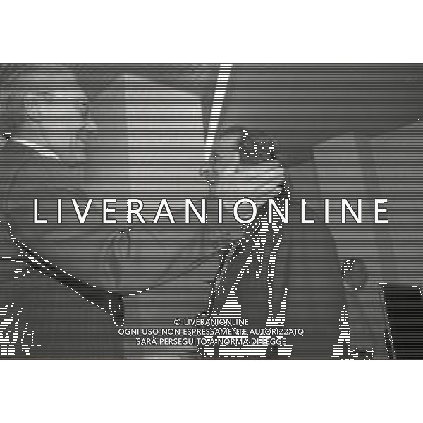 RETROSPETTIVA DOMENICO LUZZARA PRESIDENTE CREMONESE CALCIO NELLA FOTO DOMENICO LUZZARA PRESIDENTE CREMONESE NELL\'ANNO 1992-1993 CON ILPRESIDENTE DEL BRESCIA CALCIO GINO CORIONI AG ALDO LIVERANI SAS