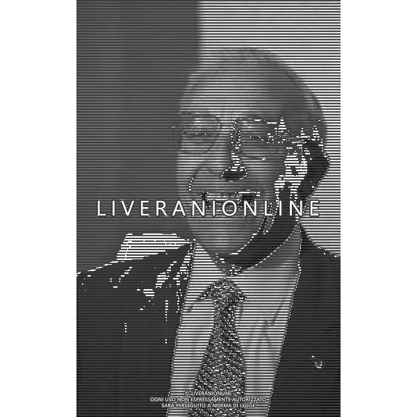 RETROSPETTIVA DOMENICO LUZZARA PRESIDENTE CREMONESE CALCIO NELLA FOTO DOMENICO LUZZARA PRESIDENTE CREMONESE NELL\'ANNO 1992-1993 AG ALDO LIVERANI SAS  