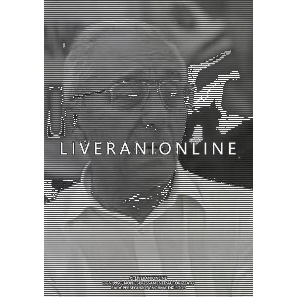 RETROSPETTIVA DOMENICO LUZZARA PRESIDENTE CREMONESE CALCIO NELLA FOTO DOMENICO LUZZARA PRESIDENTE CREMONESE NELL\'ANNO 1993-1994 AG ALDO LIVERANI SAS 