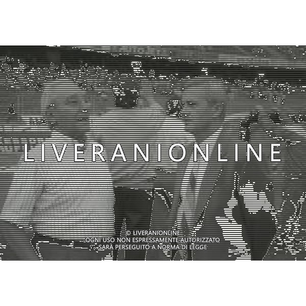 RETROSPETTIVA DOMENICO LUZZARA PRESIDENTE CREMONESE CALCIO NELLA FOTO DOMENICO LUZZARA PRESIDENTE CREMONESE NELL\'ANNO 1993-1994 CON LUIGI SIMONI  AG ALDO LIVERANI SAS  