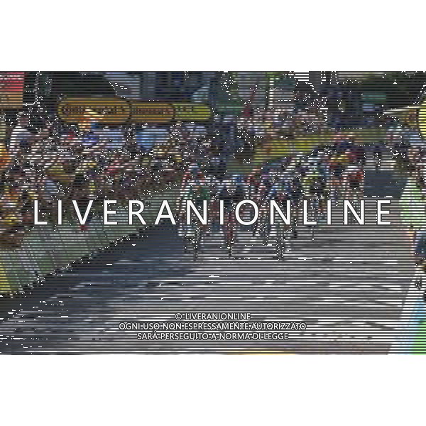 17-07-2022 Tour De France; Tappa 15 Rodez - Carcassonne; 2022, Alpecin - Deceuninck; 2022, Jumbo - Visma; 2022, Trek - Segafredo; Philipsen, Jasper; Van Aert, Wout; Pedersen, Mads; Carcassonne; ©SIROTTI/AGENZIA ALDO LIVERANI SAS