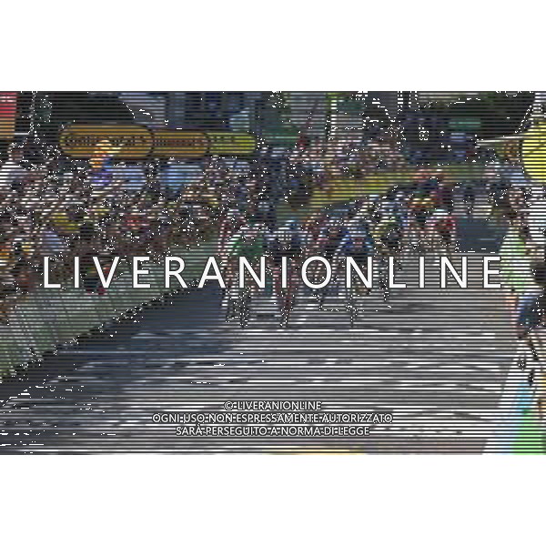 17-07-2022 Tour De France; Tappa 15 Rodez - Carcassonne; 2022, Alpecin - Deceuninck; 2022, Jumbo - Visma; 2022, Trek - Segafredo; Philipsen, Jasper; Van Aert, Wout; Pedersen, Mads; Carcassonne; ©SIROTTI/AGENZIA ALDO LIVERANI SAS