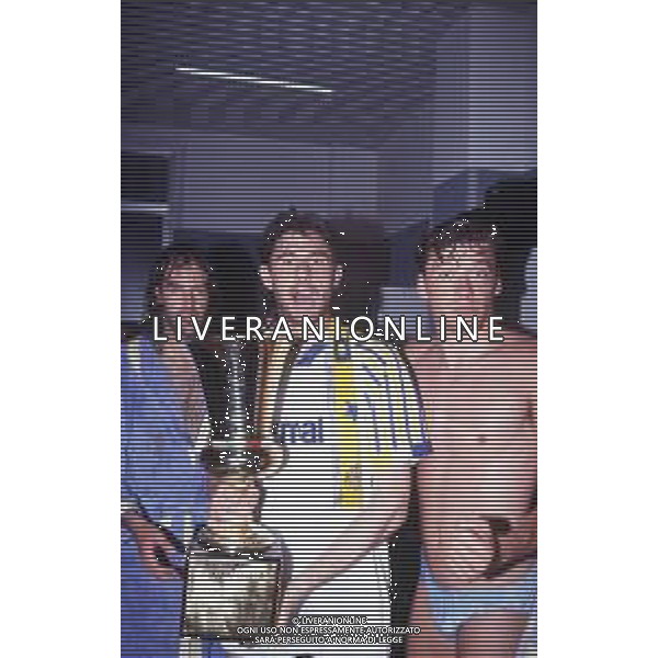 RETROSPETTIVA AGOSTINI MASSIMO CALCIATORE NELLA FOTO MASSIMO AGOSTINI CON LA MAGLIA DEL PARMA CALCIO VINCE LA COPPA ITALIA E STEFANO NAVA AG ALDO LIVERANI SAS