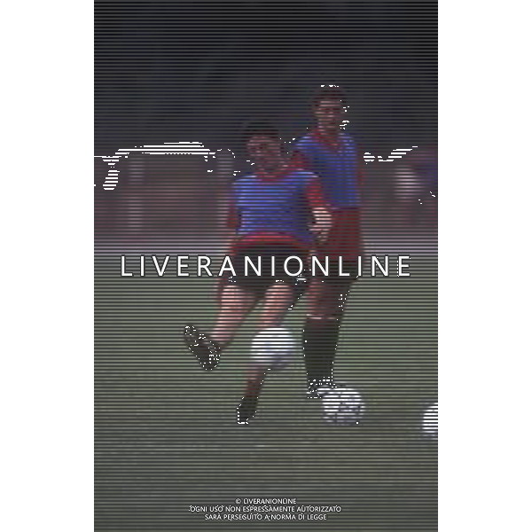 RETROSPETTIVA AGOSTINI MASSIMO CALCIATORE NELLA FOTO MASSIMO AGOSTINI CON LA MAGLIA DEL MILAN CALCIO AG ALDO LIVERANI SAS