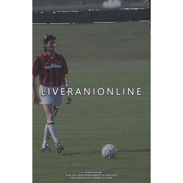 RETROSPETTIVA AGOSTINI MASSIMO CALCIATORE NELLA FOTO MASSIMO AGOSTINI CON LA MAGLIA DEL MILAN CALCIO AG ALDO LIVERANI SAS