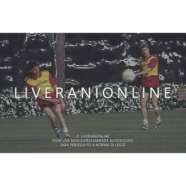 RETROSPETTIVA AGOSTINI MASSIMO CALCIATORE NELLA FOTO MASSIMO AGOSTINI CON LA MAGLIA DEL MILAN CALCIO AG ALDO LIVERANI SAS