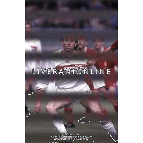 RETROSPETTIVA AGOSTINI MASSIMO CALCIATORE NELLA FOTO MASSIMO AGOSTINI CON LA MAGLIA DEL MILAN CALCIO AG ALDO LIVERANI SAS