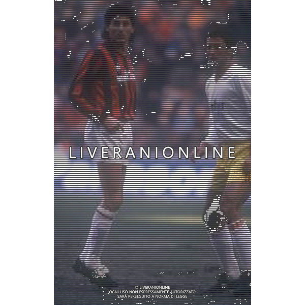 RETROSPETTIVA AGOSTINI MASSIMO CALCIATORE NELLA FOTO MASSIMO AGOSTINI CON LA MAGLIA DEL MILAN CALCIO AG ALDO LIVERANI SAS