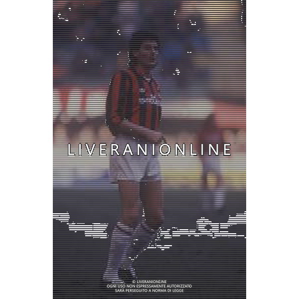 RETROSPETTIVA AGOSTINI MASSIMO CALCIATORE NELLA FOTO MASSIMO AGOSTINI CON LA MAGLIA DEL MILAN CALCIO AG ALDO LIVERANI SAS