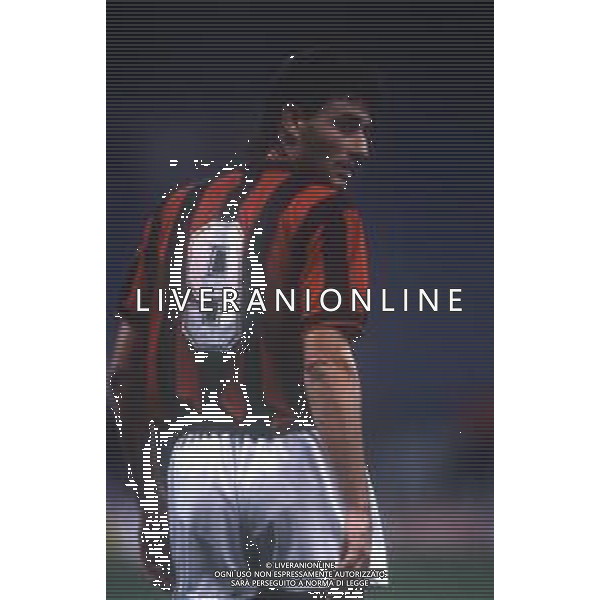 RETROSPETTIVA AGOSTINI MASSIMO CALCIATORE NELLA FOTO MASSIMO AGOSTINI CON LA MAGLIA DEL MILAN CALCIO AG ALDO LIVERANI SAS