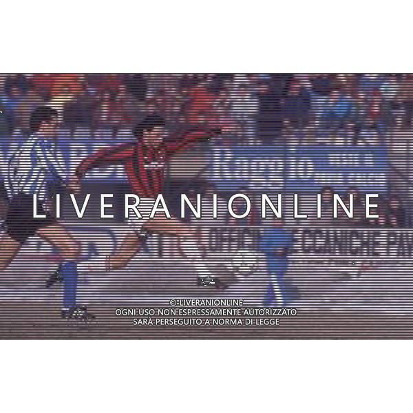 RETROSPETTIVA AGOSTINI MASSIMO CALCIATORE NELLA FOTO MASSIMO AGOSTINI CON LA MAGLIA DEL MILAN CALCIO AG ALDO LIVERANI SAS