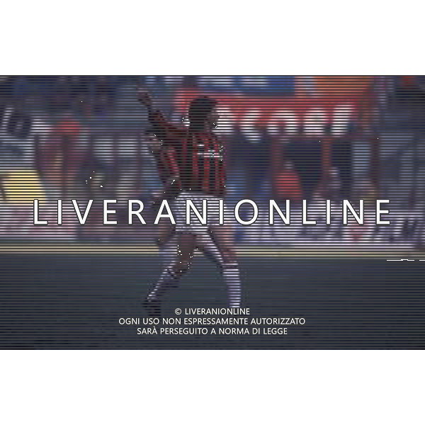RETROSPETTIVA AGOSTINI MASSIMO CALCIATORE NELLA FOTO MASSIMO AGOSTINI CON LA MAGLIA DEL MILAN CALCIO AG ALDO LIVERANI SAS