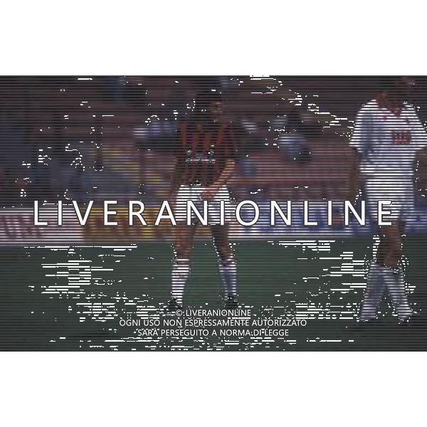 RETROSPETTIVA AGOSTINI MASSIMO CALCIATORE NELLA FOTO MASSIMO AGOSTINI CON LA MAGLIA DEL MILAN CALCIO AG ALDO LIVERANI SAS