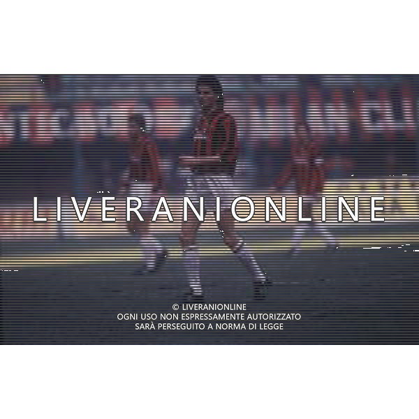 RETROSPETTIVA AGOSTINI MASSIMO CALCIATORE NELLA FOTO MASSIMO AGOSTINI CON LA MAGLIA DEL MILAN CALCIO AG ALDO LIVERANI SAS