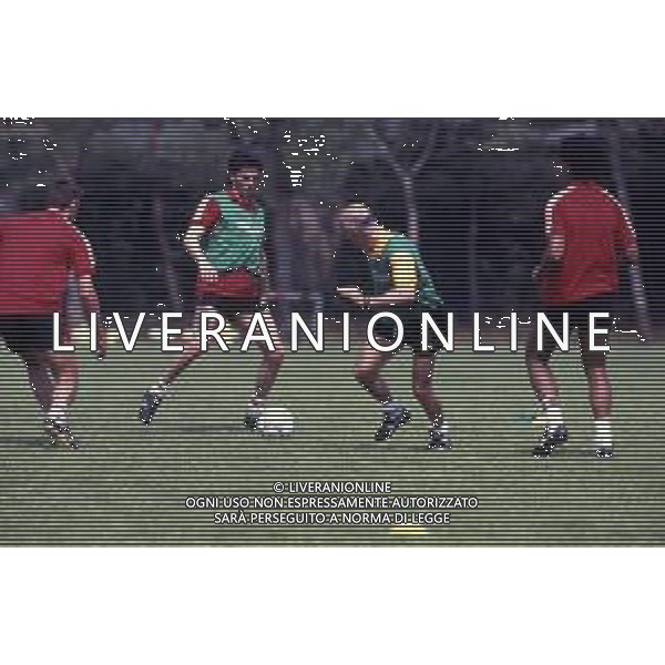 RETROSPETTIVA AGOSTINI MASSIMO CALCIATORE NELLA FOTO MASSIMO AGOSTINI CON LA MAGLIA DEL MILAN CALCIO AG ALDO LIVERANI SAS