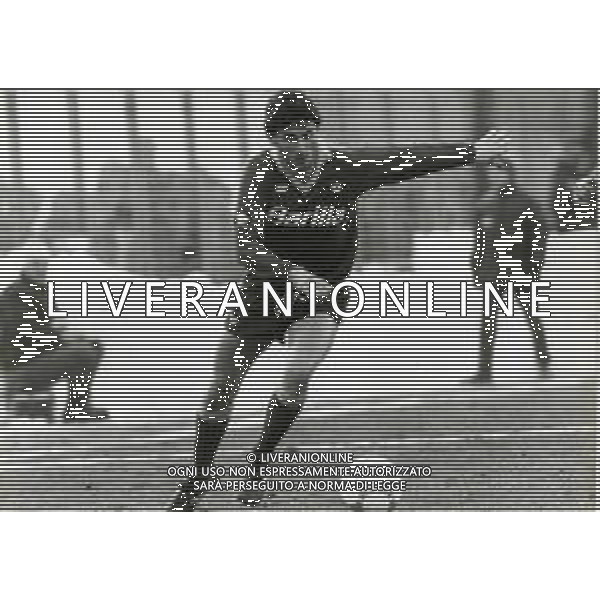 RETROSPETTIVA AGOSTINI MASSIMO CALCIATORE NELLA FOTO MASSIMO AGOSTINI CON LA MAGLIA DELLA ROMA CALCIO AG ALDO LIVERANI SAS
