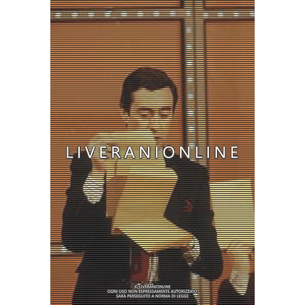 RETROSPETTIVA TONY BINARELLI PRESTIGIATORE NELLA FOTO NEL 1984 AGENZIA ALDO LIVERANI SAS