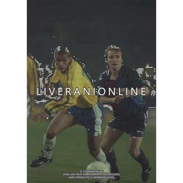 1999 BARCELLONA PARTITA AMICHEVOLE BARCELLONA NAZIONALE BRASILE 2-2 NELLA FOTO RIVALDO AG ALDO LIVERANI SAS
