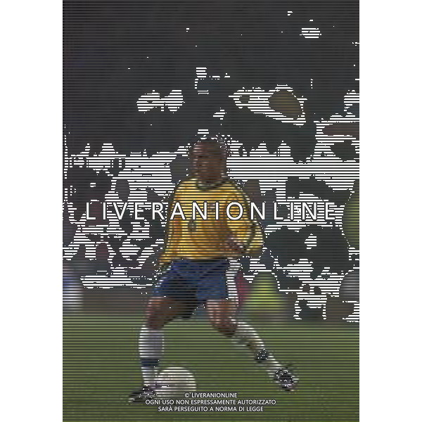 1999 BARCELLONA PARTITA AMICHEVOLE BARCELLONA NAZIONALE BRASILE 2-2 NELLA FOTO ROBERTO CARLOS AG ALDO LIVERANI SAS