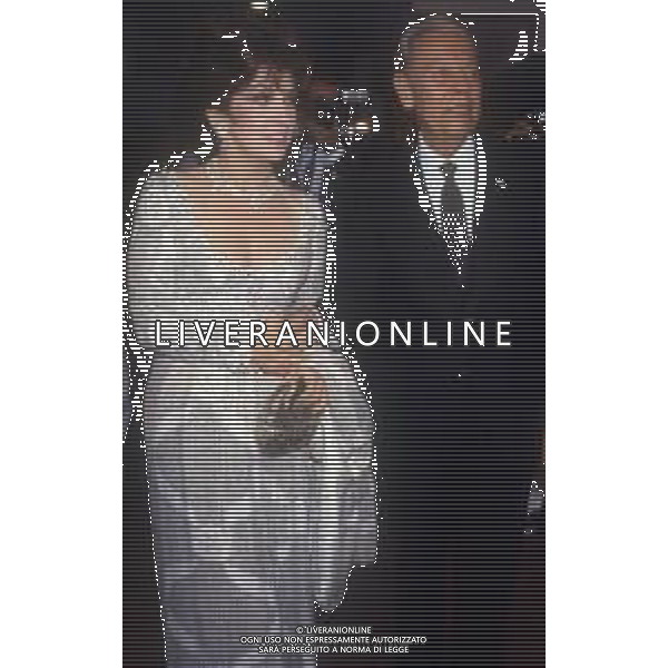 RETROSPETTIVA GINA LOLLOBRIGIDA ATTRICE NELLA FOTO GINA LOLLOBRIGIDA A VENEZIA NELL\'ANNO 1986 CON GIAN LUIGI RONDI AG ALDO LIVERANI SAS