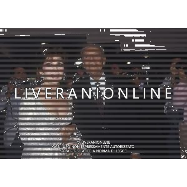 RETROSPETTIVA GINA LOLLOBRIGIDA ATTRICE NELLA FOTO GINA LOLLOBRIGIDA A VENEZIA NELL\'ANNO 1986 CON GIAN LUIGI RONDI AG ALDO LIVERANI SAS