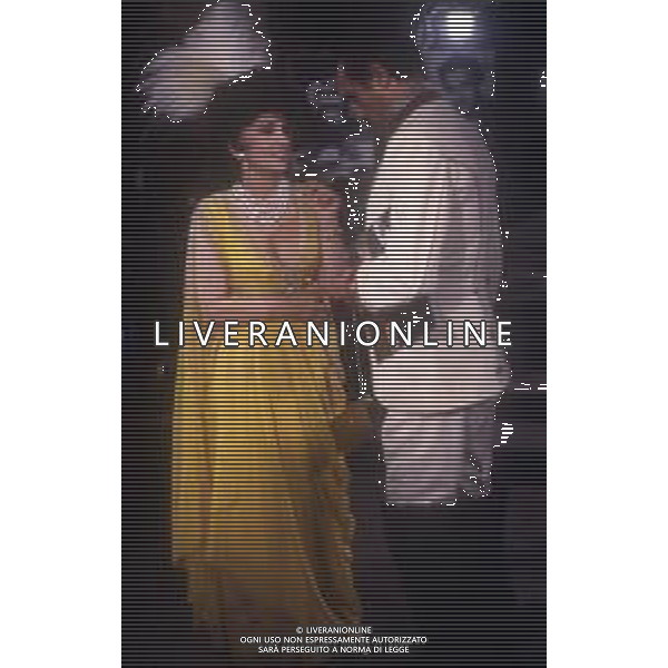 RETROSPETTIVA GINA LOLLOBRIGIDA ATTRICE NELLA FOTO GINA LOLLOBRIGIDA A ROMA NELL\'ANNO 1986 CON VITTORIO GASSMAN AG ALDO LIVERANI SAS 