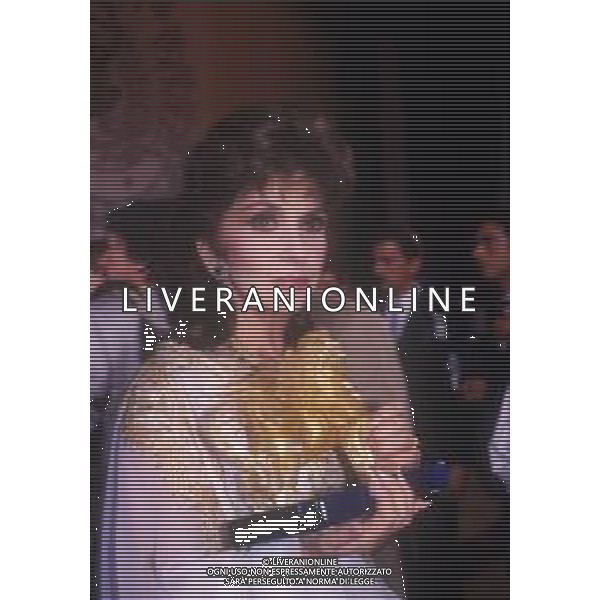 RETROSPETTIVA GINA LOLLOBRIGIDA ATTRICE NELLA FOTO GINA LOLLOBRIGIDA NELL\'ANNO 1992 A VENEZIA PREMIO ALLA CARRIERA AG ALDO LIVERANI SAS 