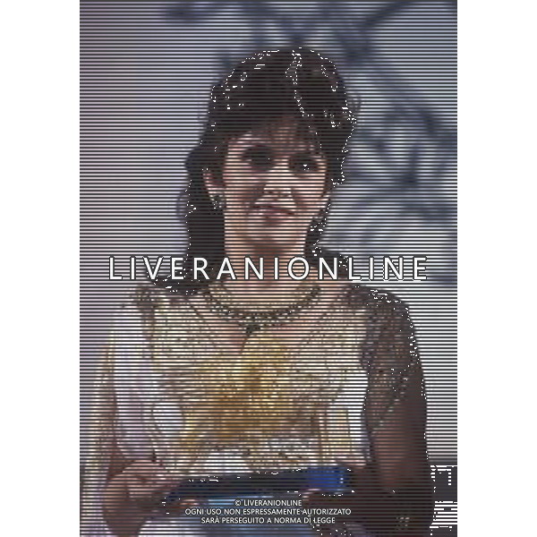 RETROSPETTIVA GINA LOLLOBRIGIDA ATTRICE NELLA FOTO GINA LOLLOBRIGIDA NELL\'ANNO 1992 A VENEZIA PREMIO ALLA CARRIERA AG ALDO LIVERANI SAS 