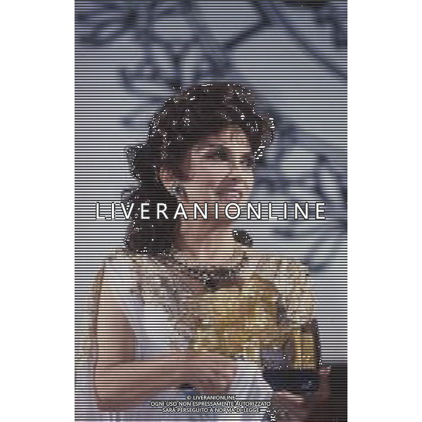 RETROSPETTIVA GINA LOLLOBRIGIDA ATTRICE NELLA FOTO GINA LOLLOBRIGIDA NELL\'ANNO 1992 A VENEZIA PREMIO ALLA CARRIERA AG ALDO LIVERANI SAS 