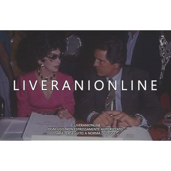 RETROSPETTIVA GINA LOLLOBRIGIDA ATTRICE NELLA FOTO GINA LOLLOBRIGIDA A SALSOMAGGIORE CONCORSO MISS ITALIA PRESIDE LA GIURIA CON GIULIANO GEMMA AG ALDO LIVERANI SAS 