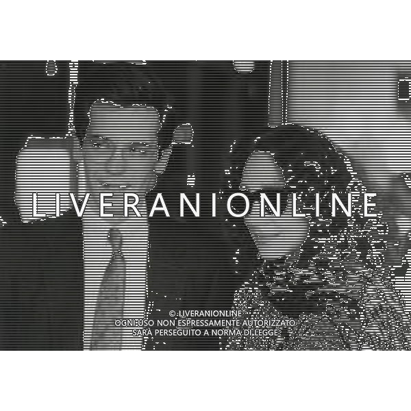 RETROSPETTIVA MARISA BERENSON ATTRICE NELLA FOTO MARISA BERENSON NELL\'ANNO 1986 A MILANO TERRAZZA MARTINI CON ALESSANDRO CECCHI PAONE AG ALDO LIVERANI SAS 